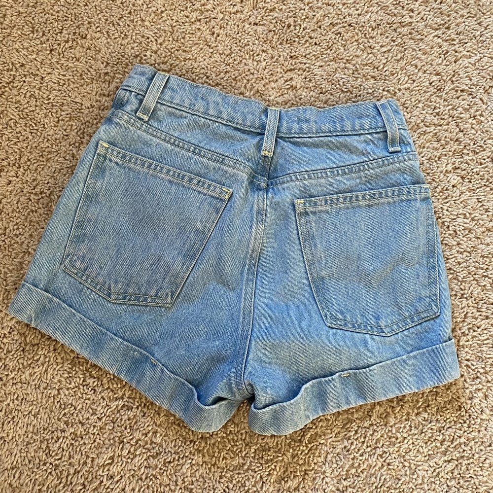 AMERICAN APPAREL // jean shorts